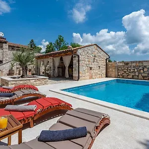 Casa Di Roccia Villa